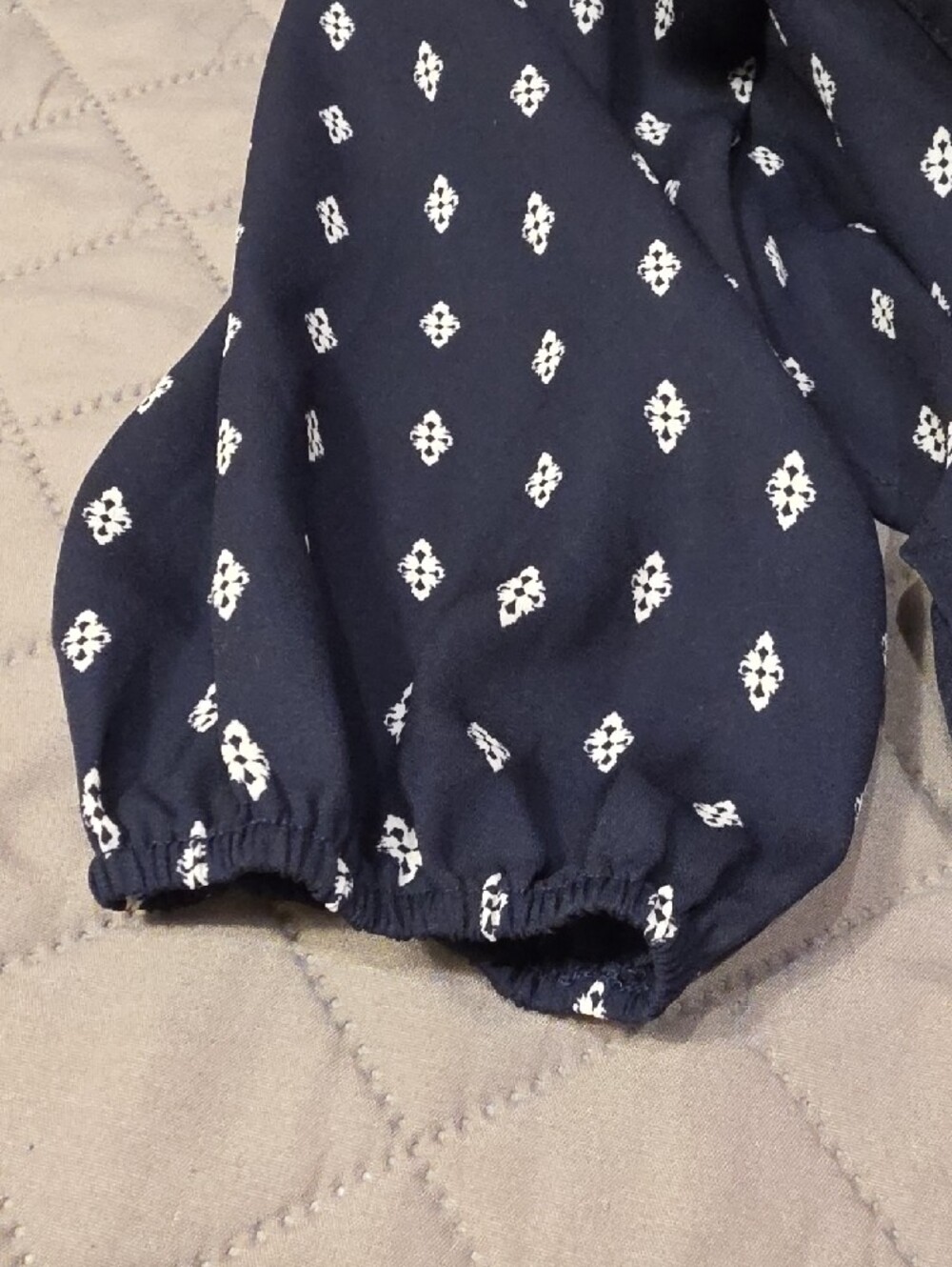 Vixbe Jilee Navy Diamond Printed V-Neck Tie-Waist Wrap Blouse - Picture 9 of 11